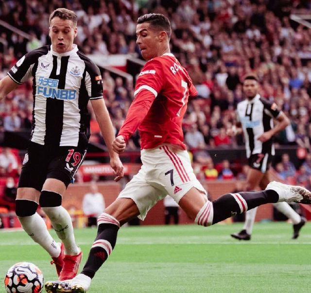 Manchester United s-a clasat în top, Cristiano Ronaldo a revenit la primul să...